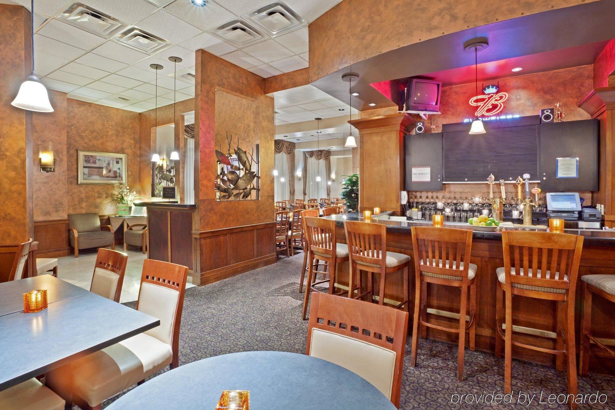 Holiday Inn Seattle Dwtn Lake Union By Ihg Ресторант снимка